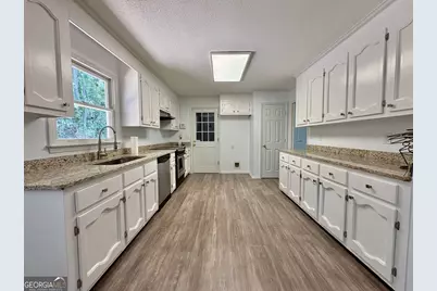 140 Senora Place, Macon, GA 31210 - Photo 5