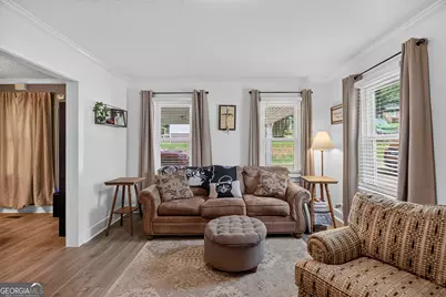 120 W White, Carrollton, GA 30117 - Photo 5