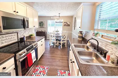 137 Meadow View Drive, Jackson, GA 30233 - Photo 9