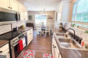 137 Meadow View Dr, Jackson, GA 30233 - Photo 9