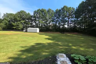 137 Meadow View Dr, Jackson, GA 30233 - Photo 7