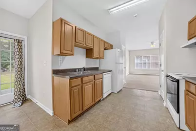636 Oakland Hills Drive, Macon, GA 31206 - Photo 9
