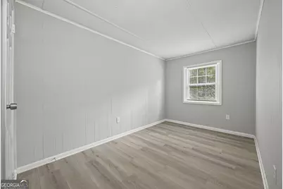 2830 Village Green Drive, Macon, GA 31206 - Photo 7