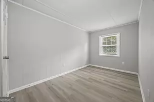 2830 Village Green Dr, Macon, GA 31206 - Photo 7