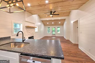 56 Hawthorn Ln, Clayton, GA 30525 - Photo 3