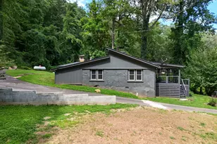 56 Hawthorn Ln, Clayton, GA 30525 - Photo 43