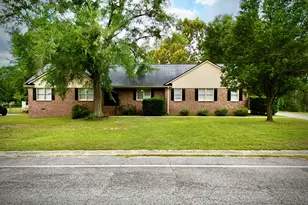 113 Bob White Dr, Dublin, GA 31021 - Photo 1