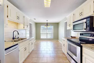 1128 Bartlett Dr, Statesboro, GA 30461 - Photo 5