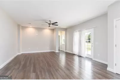 410 A N Caswell Street, Glennville, GA 30427 - Photo 17