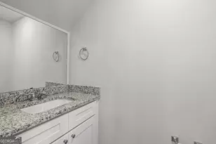 239 Rooker Dr, Lagrange, GA 30241 - Photo 9