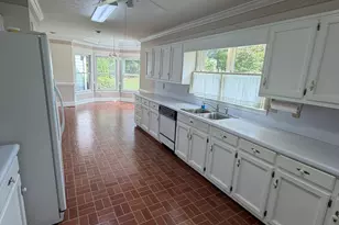 2820 Bay Ridge Dr, Loganville, GA 30052 - Photo 9