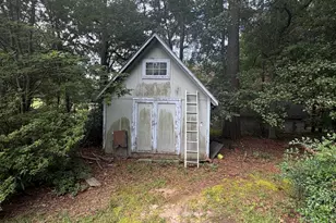 2820 Bay Ridge Dr, Loganville, GA 30052 - Photo 13