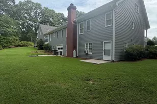 2820 Bay Ridge Dr, Loganville, GA 30052 - Photo 5
