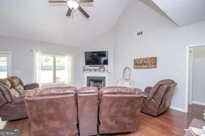 183 Edgemont Court, Lagrange, GA 30240 - Photo 15