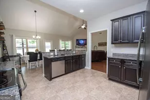 183 Edgemont Ct, Lagrange, GA 30240 - Photo 9