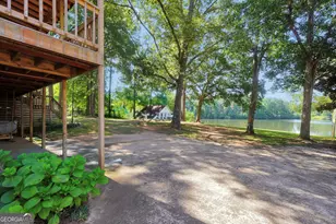 1327 Lakeshore Dr, Griffin, GA 30224 - Photo 55