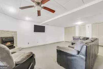 1327 Lakeshore Drive, Griffin, GA 30224 - Photo 47