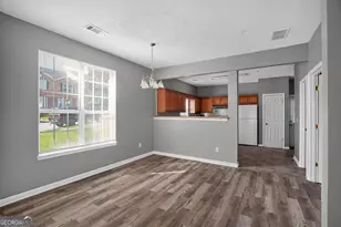 132 Hawkeye Ln, Conyers, GA 30012 - Photo 3