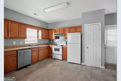 132 Hawkeye Lane, Conyers, GA 30012 - Photo 7