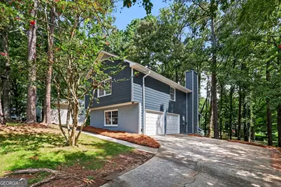 1915 Lisa Lane, Riverdale, GA 30296 - Photo 3