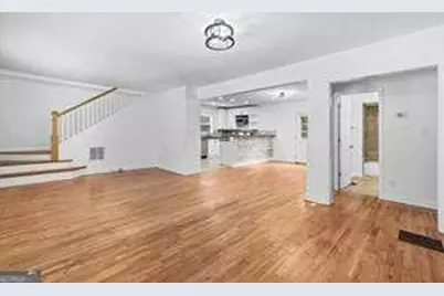 2429 Claude Street NW, Atlanta, GA 30318 - Photo 5