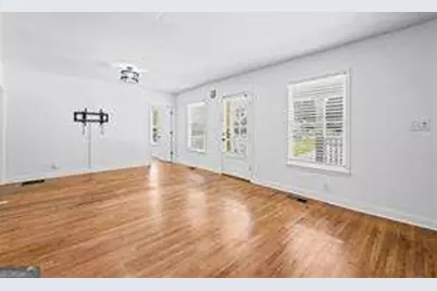 2429 Claude Street NW, Atlanta, GA 30318 - Photo 7