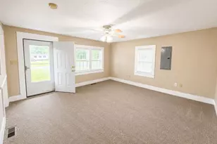 109 Dobbins Mill Rd, Griffin, GA 30223 - Photo 5