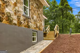 2928 Old Cornelia Hwy, Gainesville, GA 30507 - Photo 11
