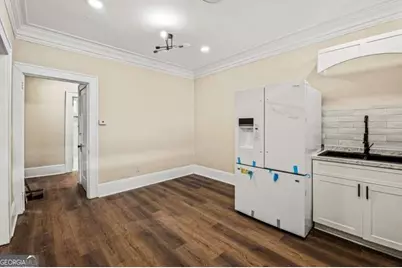 684 S Elizabeth Place NW, Atlanta, GA 30318 - Photo 7