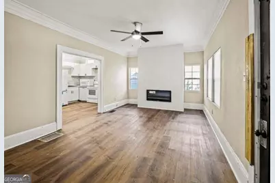 684 S Elizabeth Place NW, Atlanta, GA 30318 - Photo 3