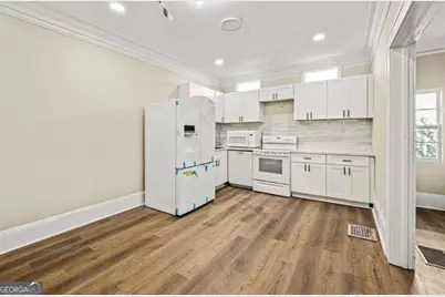 684 S Elizabeth Place NW, Atlanta, GA 30318 - Photo 5