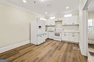 684 S Elizabeth Pl NW, Atlanta, GA 30318 - Photo 5