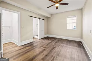 684 S Elizabeth Pl NW, Atlanta, GA 30318 - Photo 9