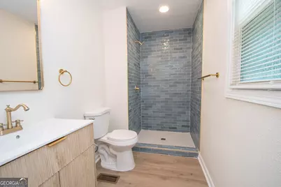 240 Hearthstone Drive W, Newnan, GA 30263 - Photo 23