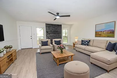 240 Hearthstone Drive W, Newnan, GA 30263 - Photo 5