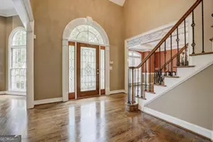 9485 Nesbit Lakes Dr, Alpharetta, GA 30022 - Photo 3