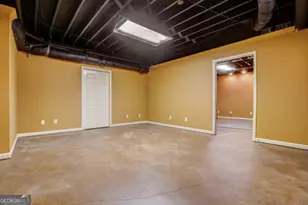 9485 Nesbit Lakes Dr, Alpharetta, GA 30022 - Photo 37