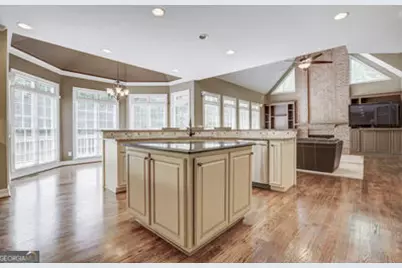 9485 Nesbit Lakes Drive, Alpharetta, GA 30022 - Photo 15