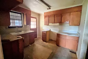 1191 Baker Dr, Macon, GA 31206 - Photo 13