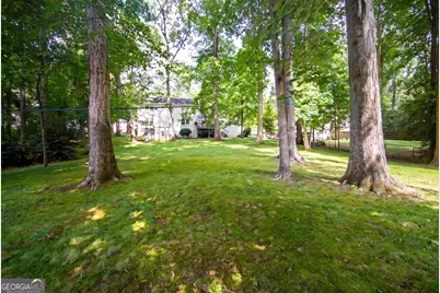 785 Spalding Drive, Sandy Springs, GA 30328 - Photo 17