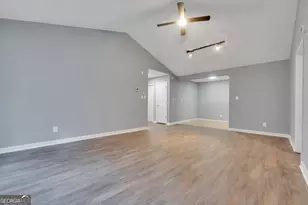 9202 Fairway Ct, Riverdale, GA 30274 - Photo 5