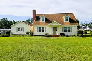 122 Wanda Ln, Swainsboro, GA 30401 - Photo 1