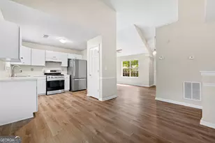 2397 Rambling Way, Lithonia, GA 30058 - Photo 7