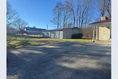 145 Henry Circle, La Fayette, GA 30728 - Photo 3