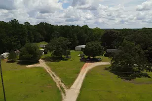 233 207 Baughs Cross Rd, West Point, GA 31833 - Photo 1