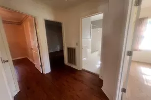 127 W Stuart Ave, Lyons, GA 30436 - Photo 3