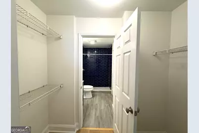 1074 Peachtree Walk NE #B220, Atlanta, GA 30309 - Photo 13