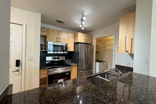 1074 Peachtree Walk NE, Atlanta, GA 30309 - Photo 7