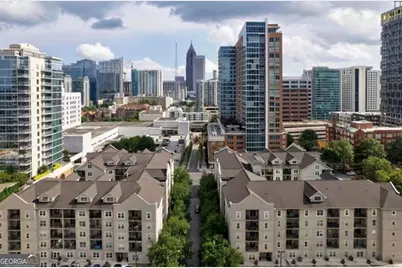 1074 Peachtree Walk NE #B220, Atlanta, GA 30309 - Photo 1