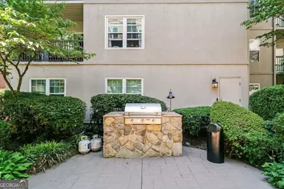 1074 Peachtree Walk NE #B220, Atlanta, GA 30309 - Photo 17